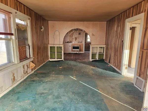 $31,000 | 514 South Mulberry Street, Madison, KS 66860