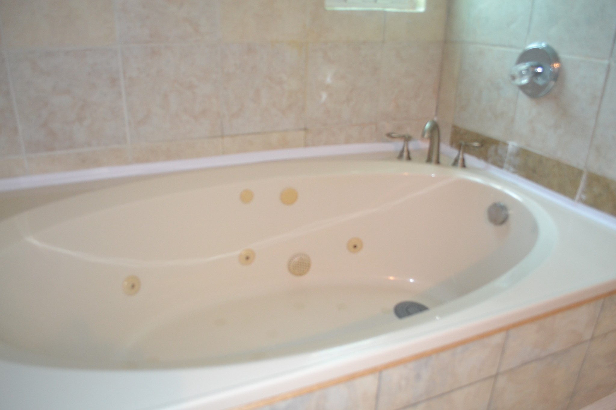 1505 Add Stafford Road Hilham, TN 38568 - Photo 15 of 65 a bathroom with a bathtub