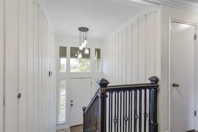 $2,000 | 195 World Of Tennis Square, Lakeway, TX 78738