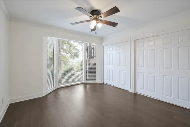 $2,000 | 195 World Of Tennis Square, Lakeway, TX 78738