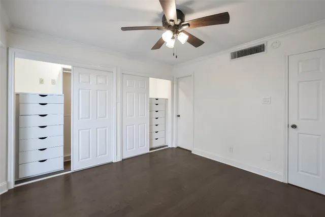 $2,000 | 195 World Of Tennis Square, Lakeway, TX 78738