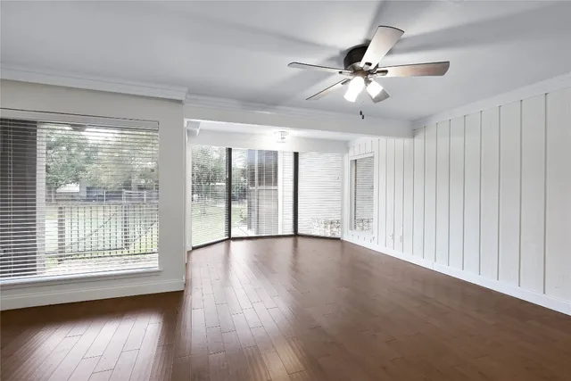 $2,000 | 195 World Of Tennis Square, Lakeway, TX 78738