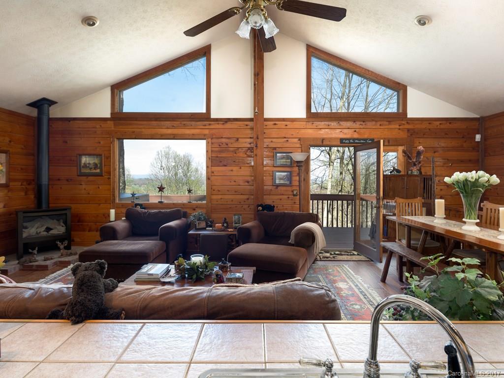 99 High Ridge Road Leicester, NC 28748 - Photo 4 of 24