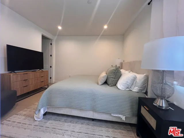 $8,250 | 8928 Sawyer Street, Unit 3/4, Los Angeles, CA 90034