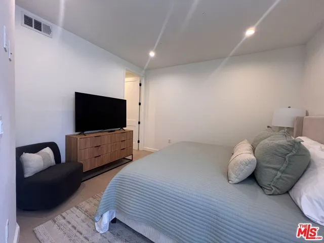 $8,250 | 8928 Sawyer Street, Unit 3/4, Los Angeles, CA 90034