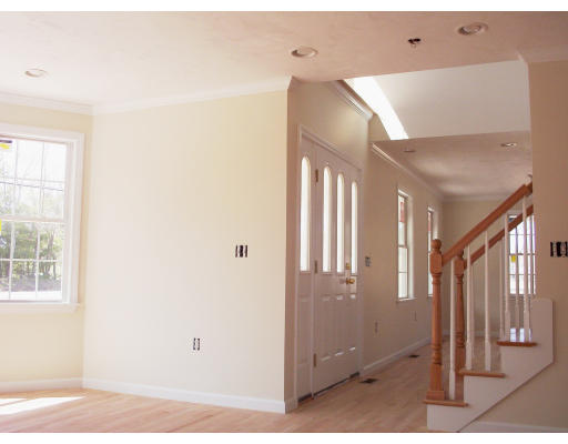 167 Freeman Road Charlton, MA 01507 - Photo 17 of 30