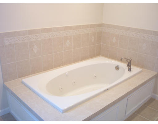 167 Freeman Road Charlton, MA 01507 - Photo 6 of 30
