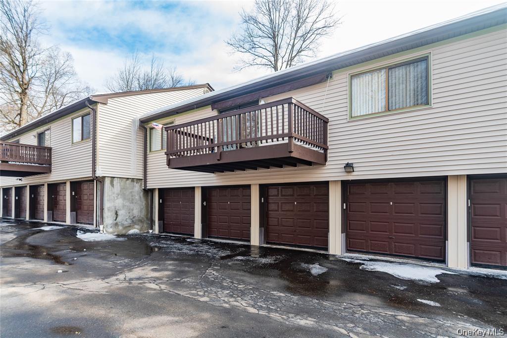 113 Village Road, Unit B Yorktown Heights, NY 10598 - Photo 3 of 25