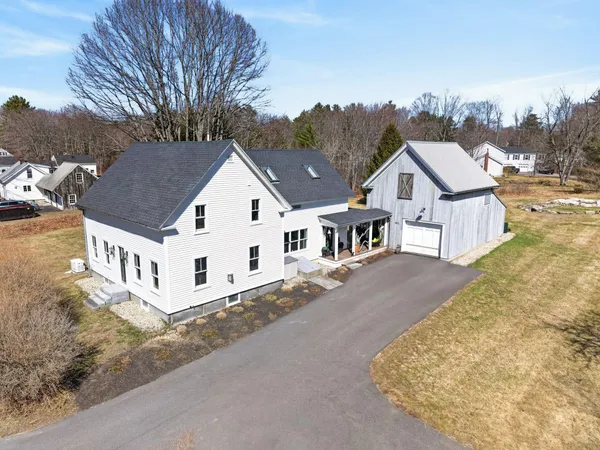 $1,595,000 | 492 West Elm Street, Yarmouth, ME 04096