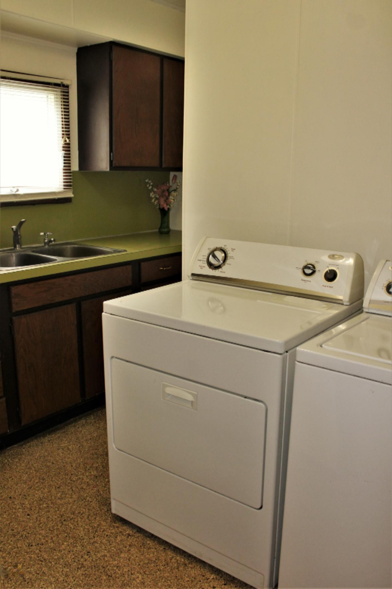 3490 North Alger Road, Unit APAR Alma, MI 48801 - Photo 15 of 31 IMG_8196final