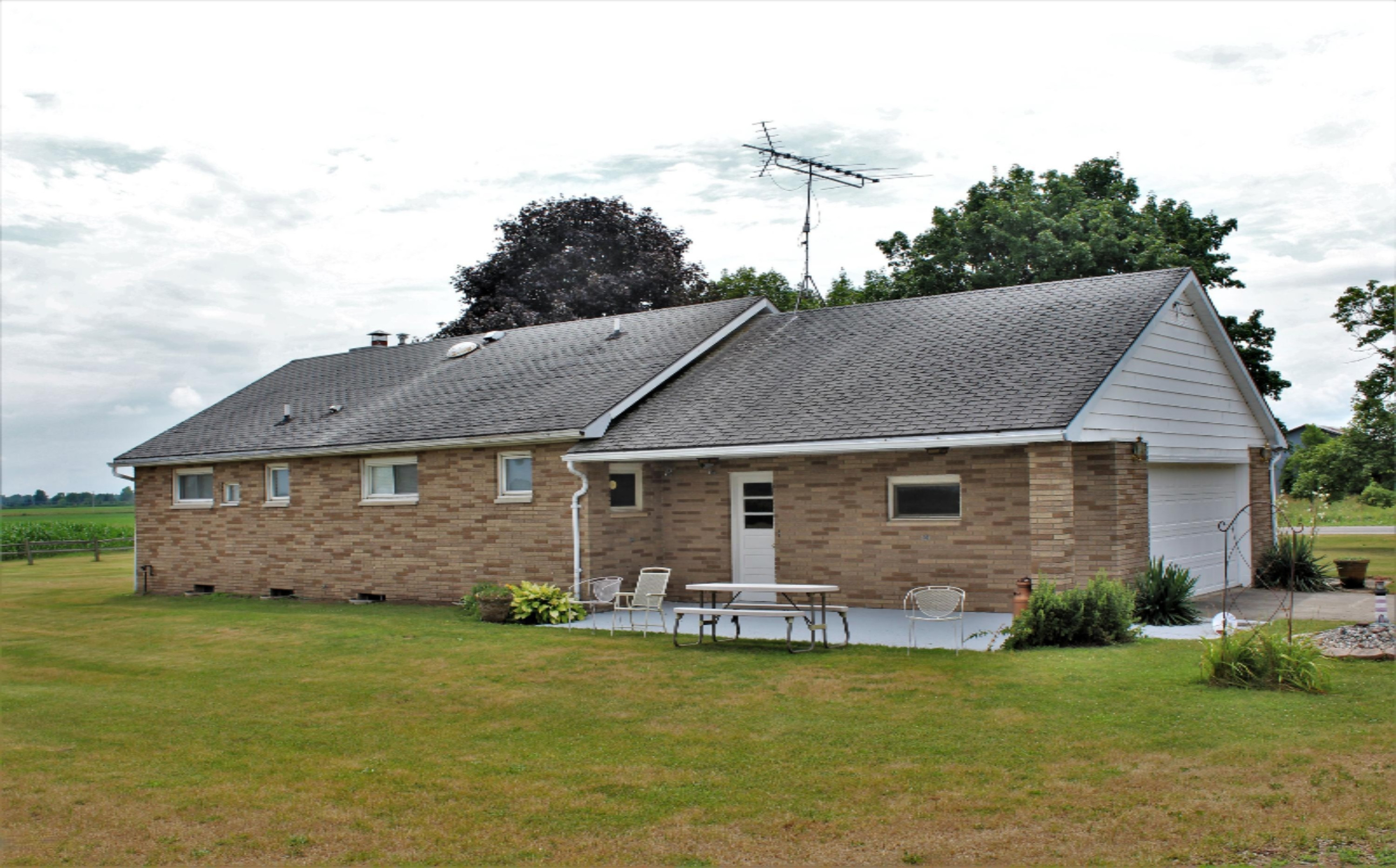 3490 North Alger Road, Unit APAR Alma, MI 48801 - Photo 2 of 31 IMG_8173bb