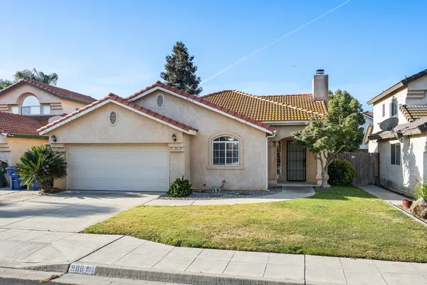 $383,000 | 988 Ramona Avenue, Fresno, CA 93727