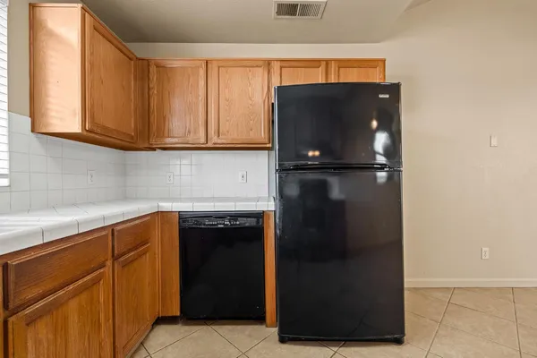 $383,000 | 988 Ramona Avenue, Clovis, CA 93727