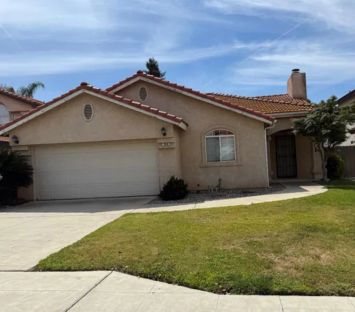 $383,000 | 988 Ramona Avenue, Clovis, CA 93727