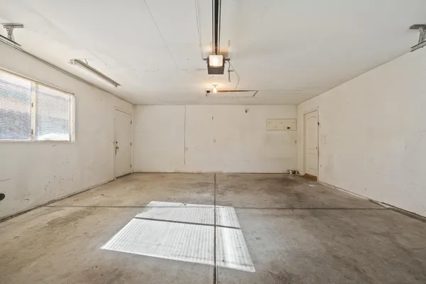 $383,000 | 988 Ramona Avenue, Clovis, CA 93727