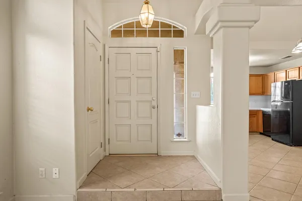 $383,000 | 988 Ramona Avenue, Clovis, CA 93727