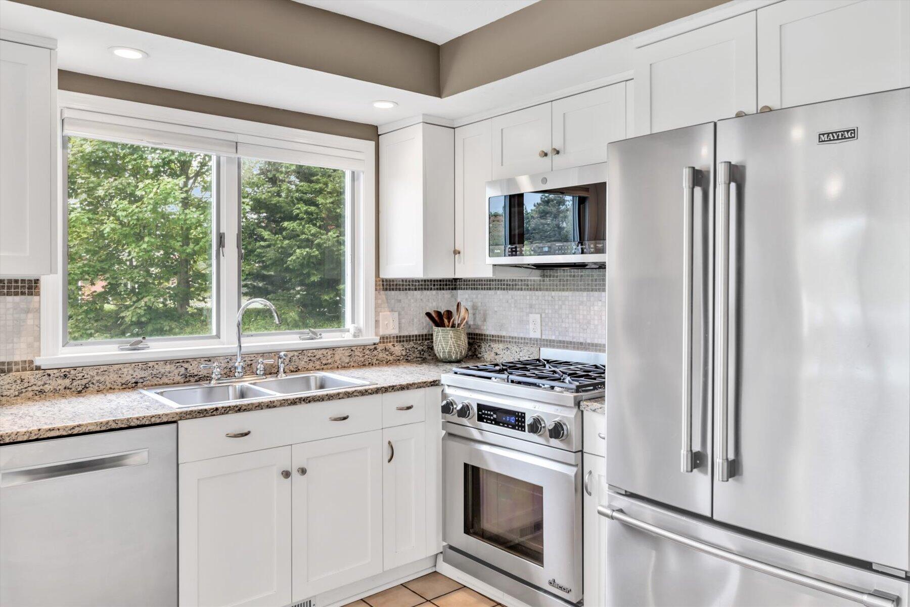 597 Orleans Road North Chatham, MA 02650 - Photo 45 of 76 Stainless Steel Appliances