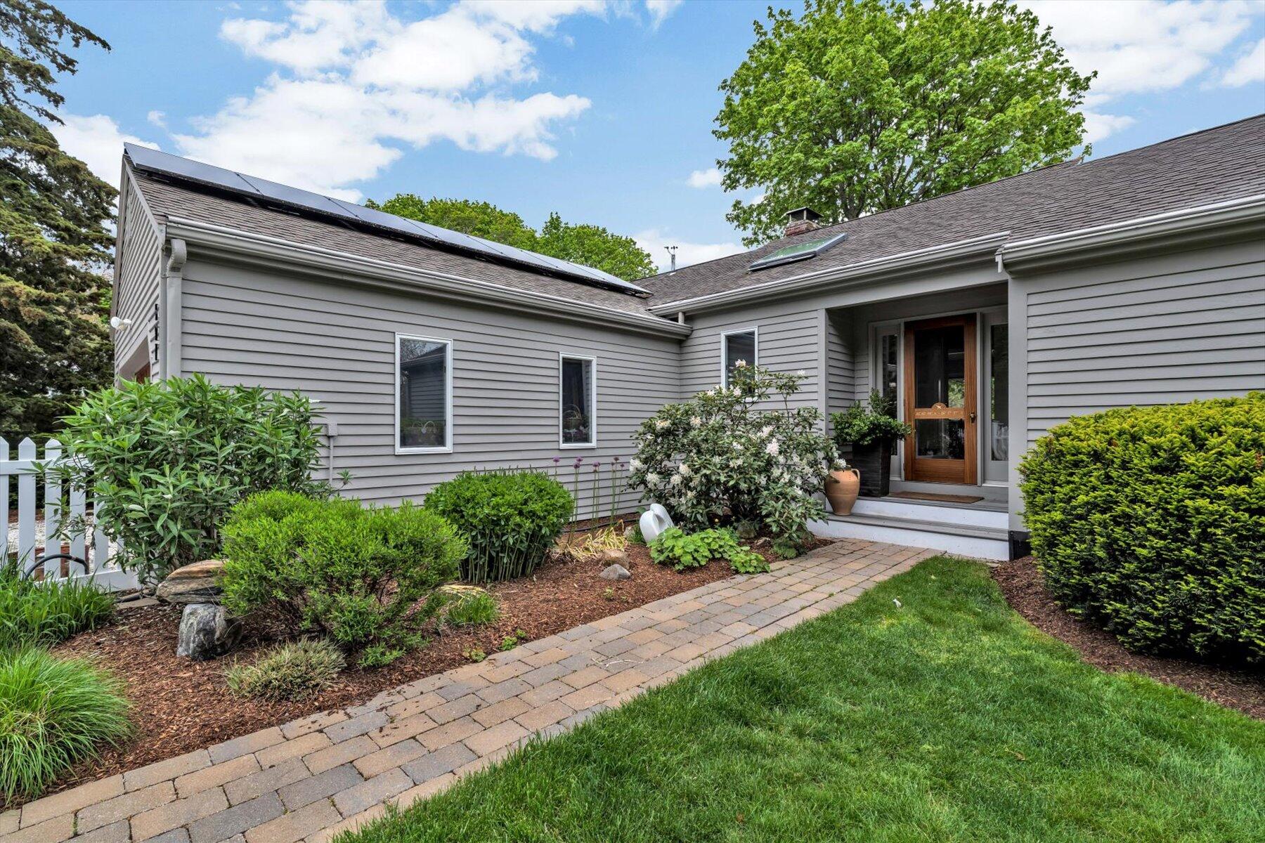 597 Orleans Road North Chatham, MA 02650 - Photo 6 of 76 Front entryway