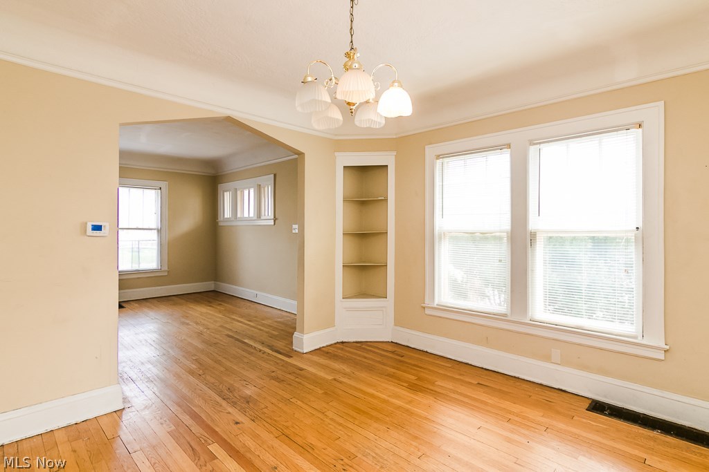 4001 Delmore Road Cleveland Heights, OH 44121 - Photo 10 of 35