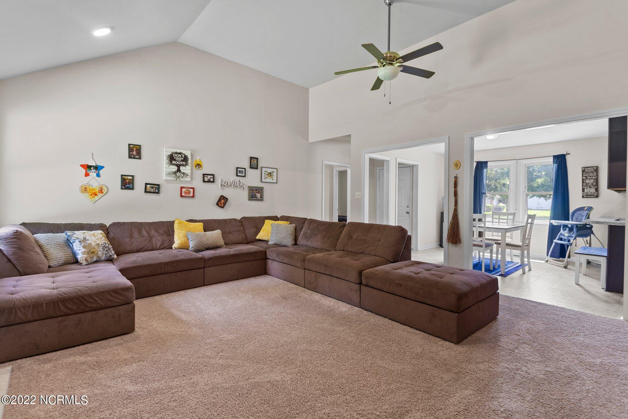 102 Balsam Road Jacksonville, NC 28546 - Photo 19 of 41 27-web-or-mls-DSC06774