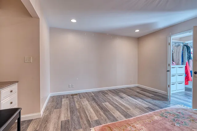 $729,900 | 2923-2925 West Mill Road, Evansville, IN 47720