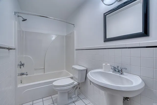 $729,900 | 2923-2925 West Mill Road, Evansville, IN 47720