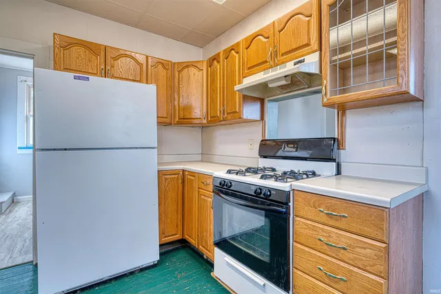 $729,900 | 2923-2925 West Mill Road, Evansville, IN 47720