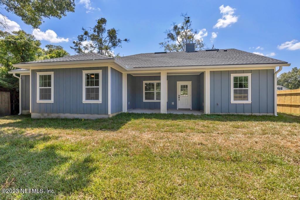 1281 Glen Laura Road Jacksonville, FL 32205 - Photo 30 of 33 a view of a house with a garden