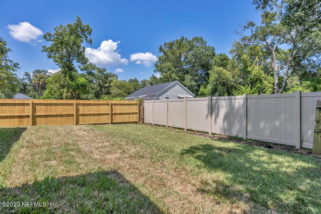 1281 Glen Laura Road Jacksonville, FL 32205 - Photo 33 of 33 a view of backyard with green space