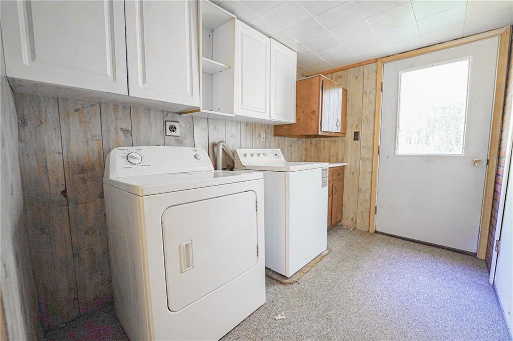 686 Old Rte 8 Harrisville, PA 16038 - Photo 41 of 43 Laundry Off Kitchen & Garage