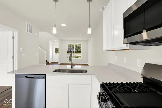 $289,000 | 8558 Goldfinch Road, Brownsburg, IN 46112