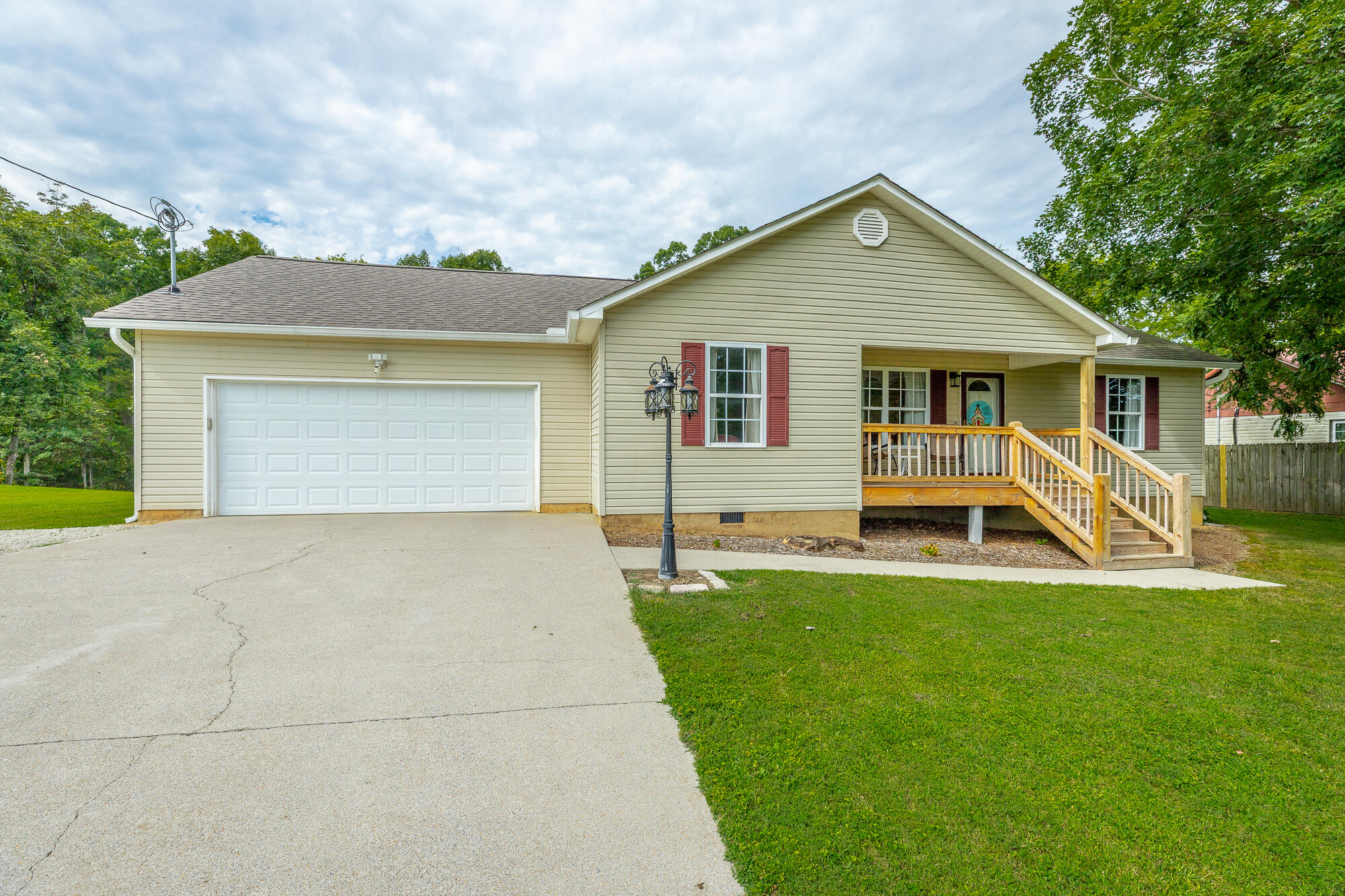696 Taylor Broome Road HD-16