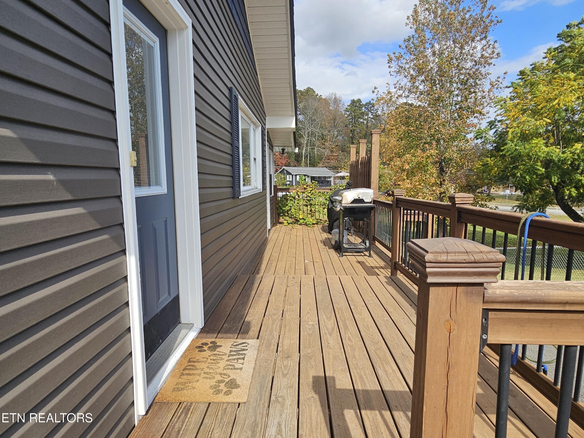 104 Thayer Lane Oak Ridge, TN 37830 - Photo 4 of 38