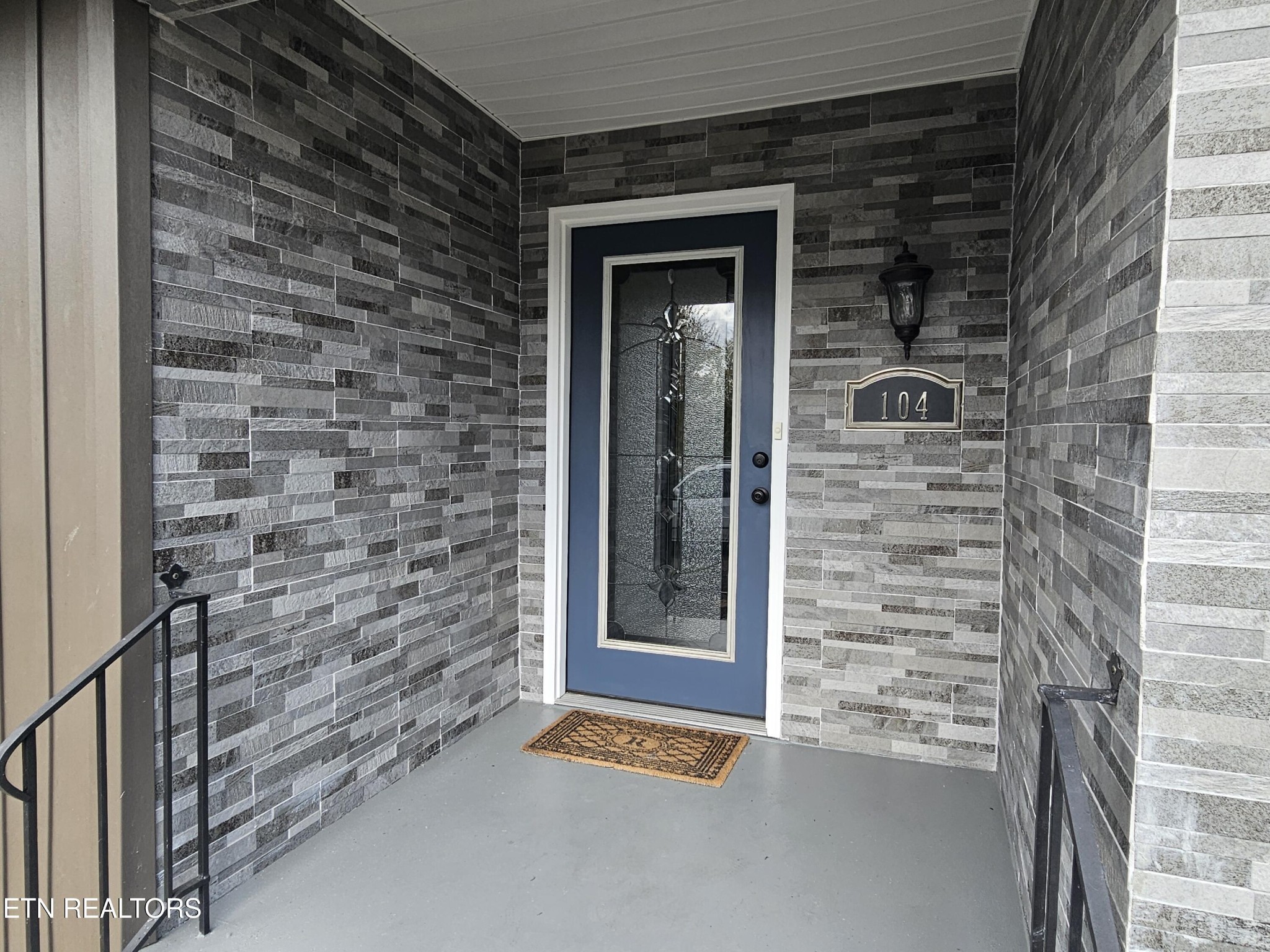 104 Thayer Lane Oak Ridge, TN 37830 - Photo 5 of 38