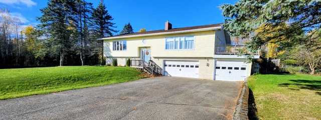 $270,000 | 434 Center Road, Easton, ME 04740