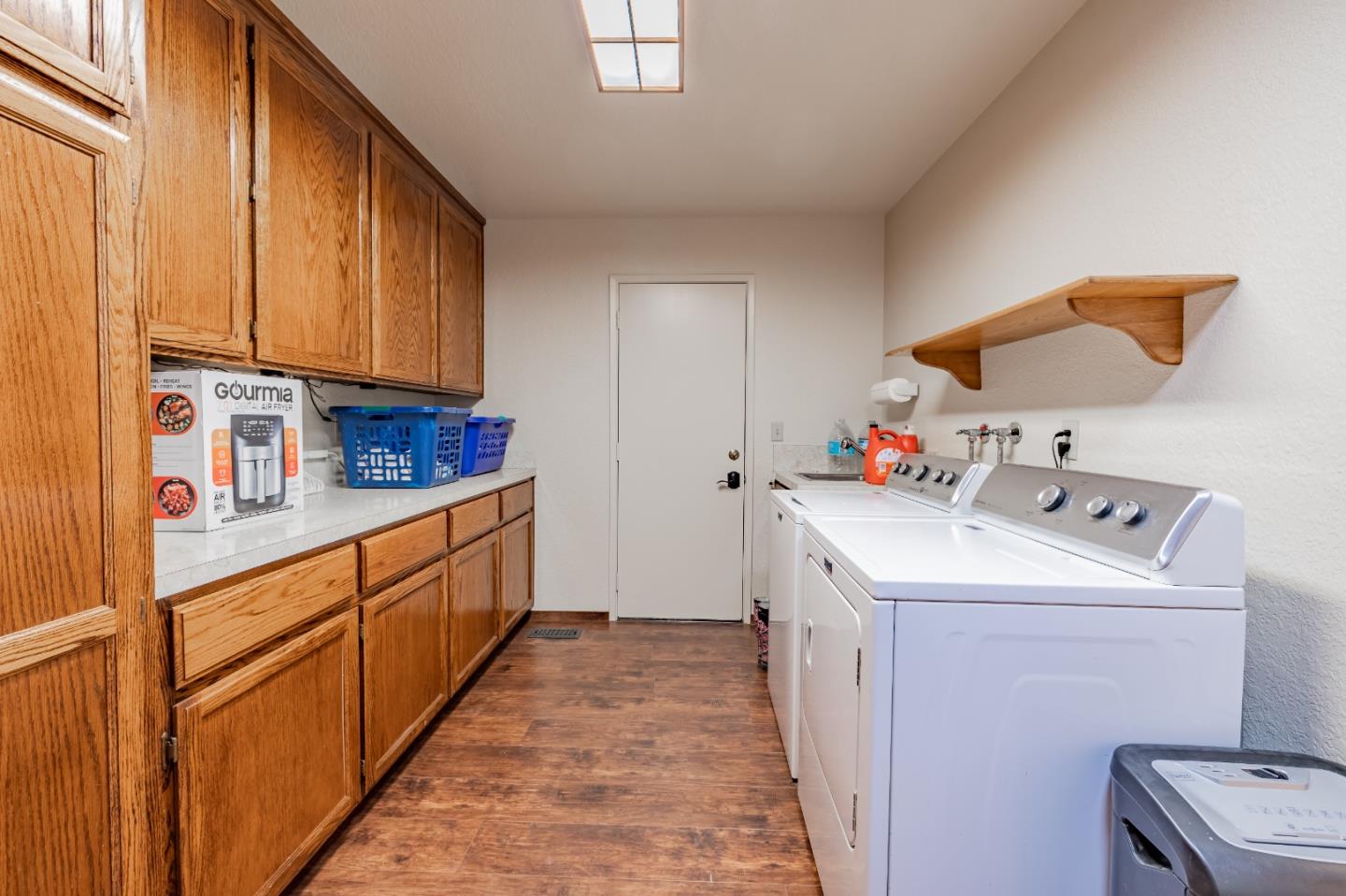 1031 Foothill Road Hollister, CA 95023 - Photo 13 of 23 Gallery Image 13