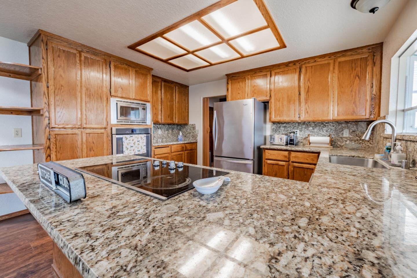 1031 Foothill Road Hollister, CA 95023 - Photo 8 of 23 Gallery Image 8