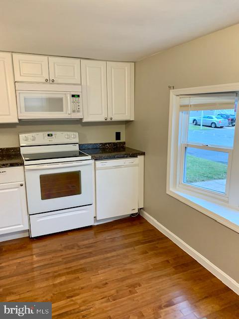 3504 Wagon Train Road Middle River, MD 21220 - Photo 3 of 12 Gallery Image 3