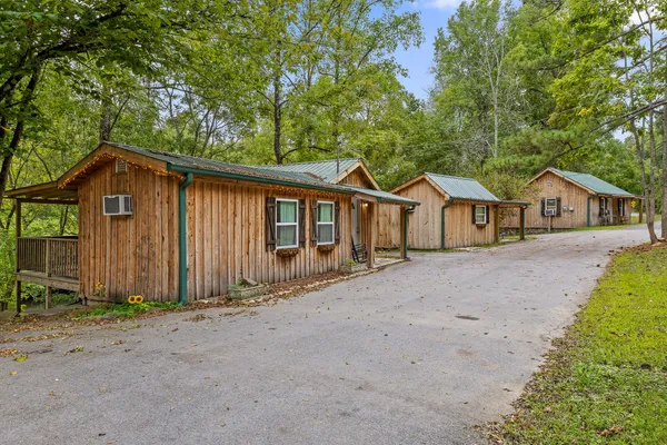 $575,000 | 9112 Highway 41, Ringgold, GA 30736