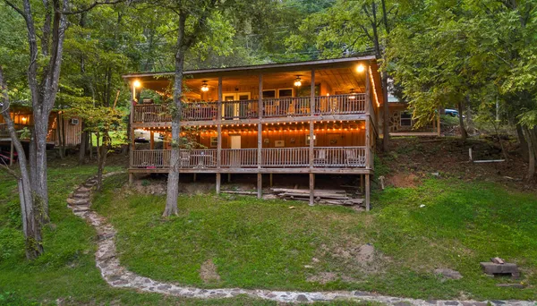 $575,000 | 9112 Highway 41, Ringgold, GA 30736