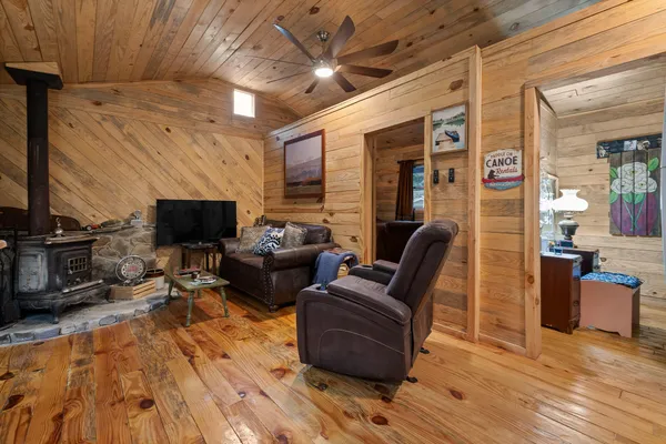 $575,000 | 9112 Highway 41, Ringgold, GA 30736