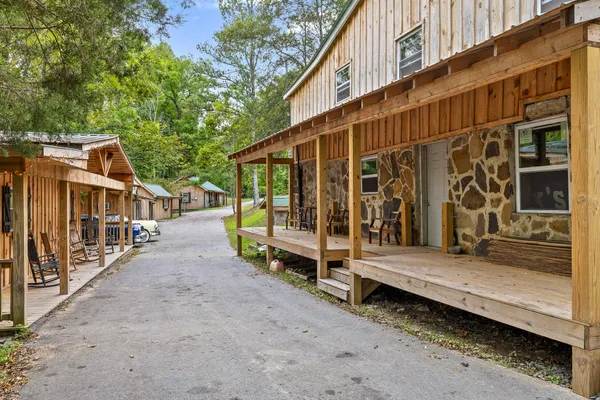 $575,000 | 9112 Highway 41, Ringgold, GA 30736