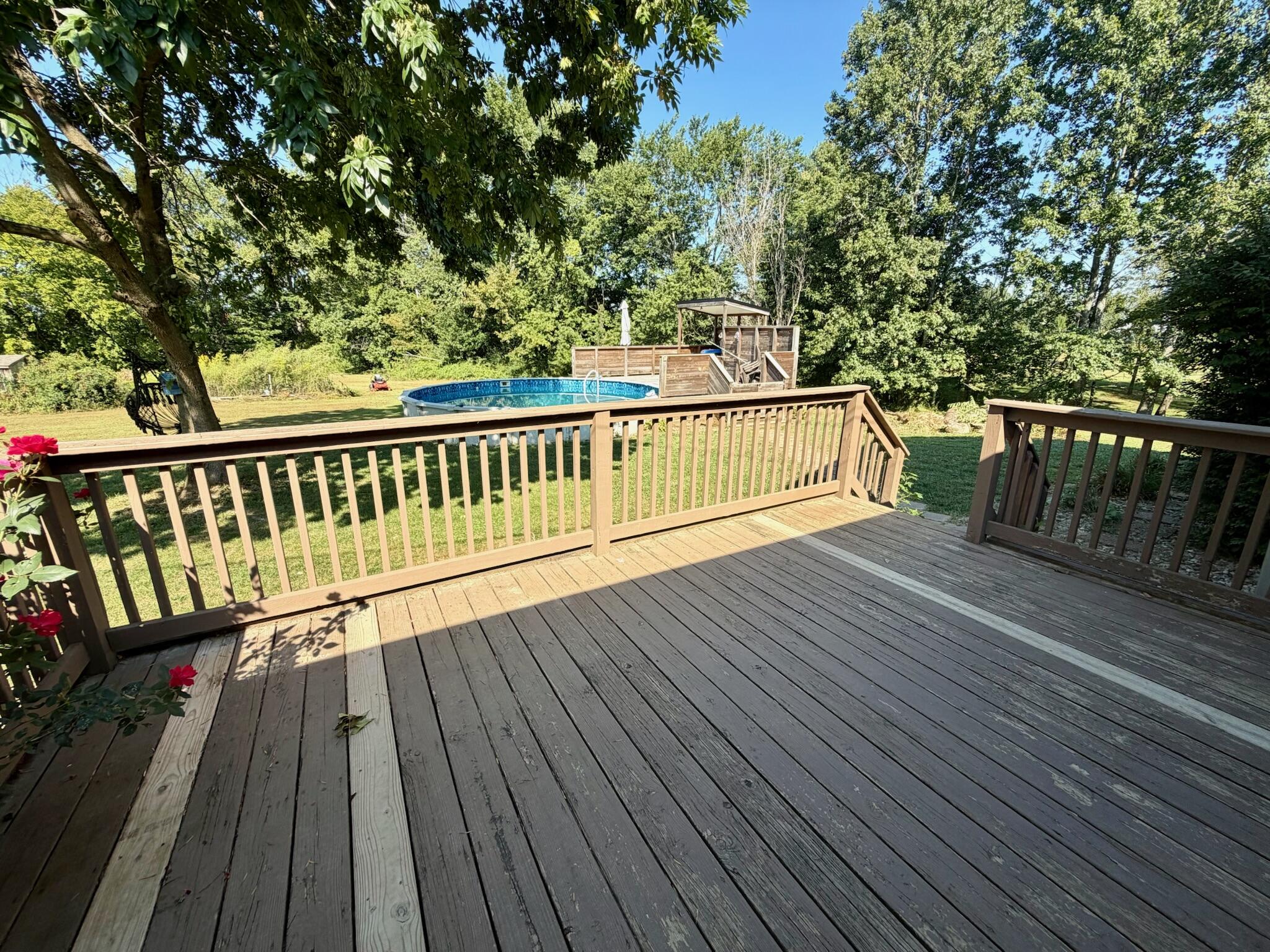 211 L L Hancock Road Columbia, KY 42728 - Photo 34 of 73 Back deck