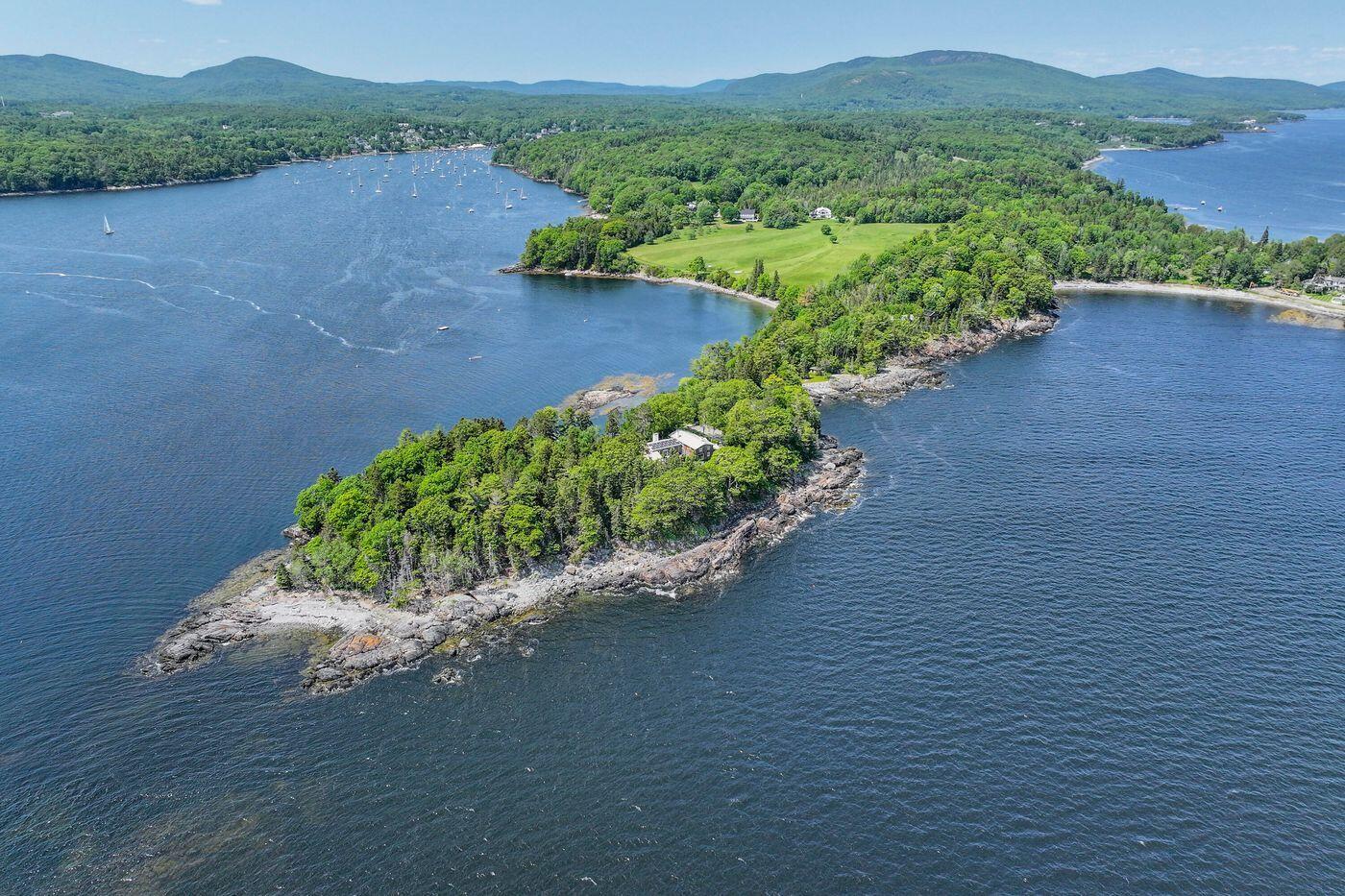 80 Hayfield Way Rockport, ME 04856 - Photo 1 of 48 W2-ME2516_1