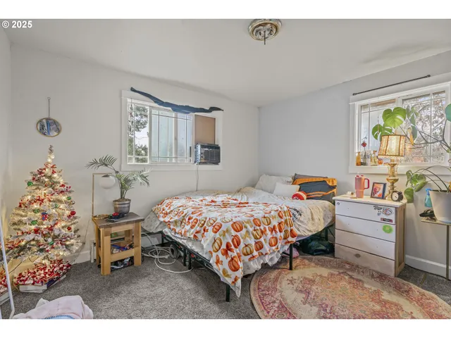 $420,000 | 292 Southeast Academy Street, Dallas, OR 97338