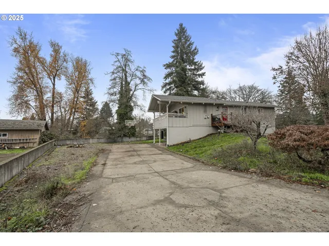 $420,000 | 292 Southeast Academy Street, Dallas, OR 97338