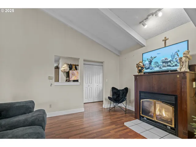 $420,000 | 292 Southeast Academy Street, Dallas, OR 97338