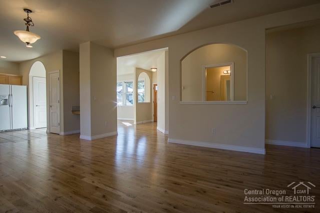 19474 Brookside Way Bend, OR 97702 - Photo 6 of 20 Gallery Image 6