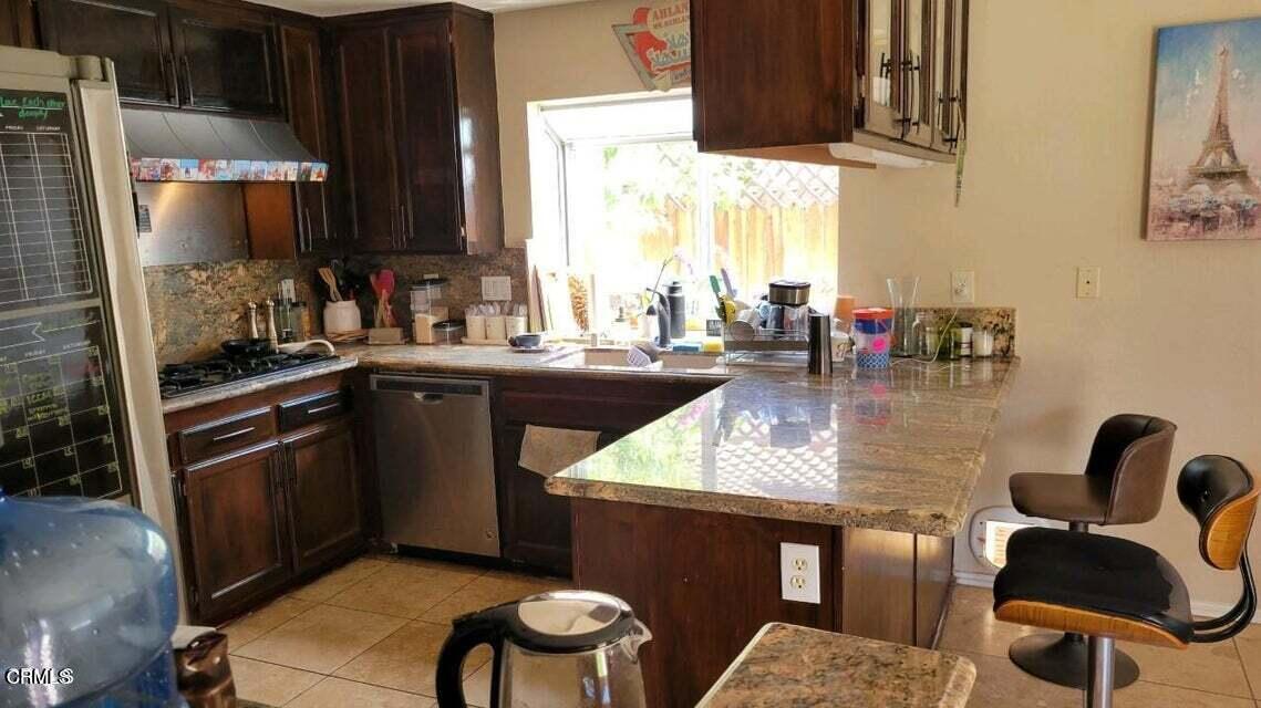 2409 Grapevine Drive Oxnard, CA 93036 - Photo 4 of 12 20210517182514454732000000-o