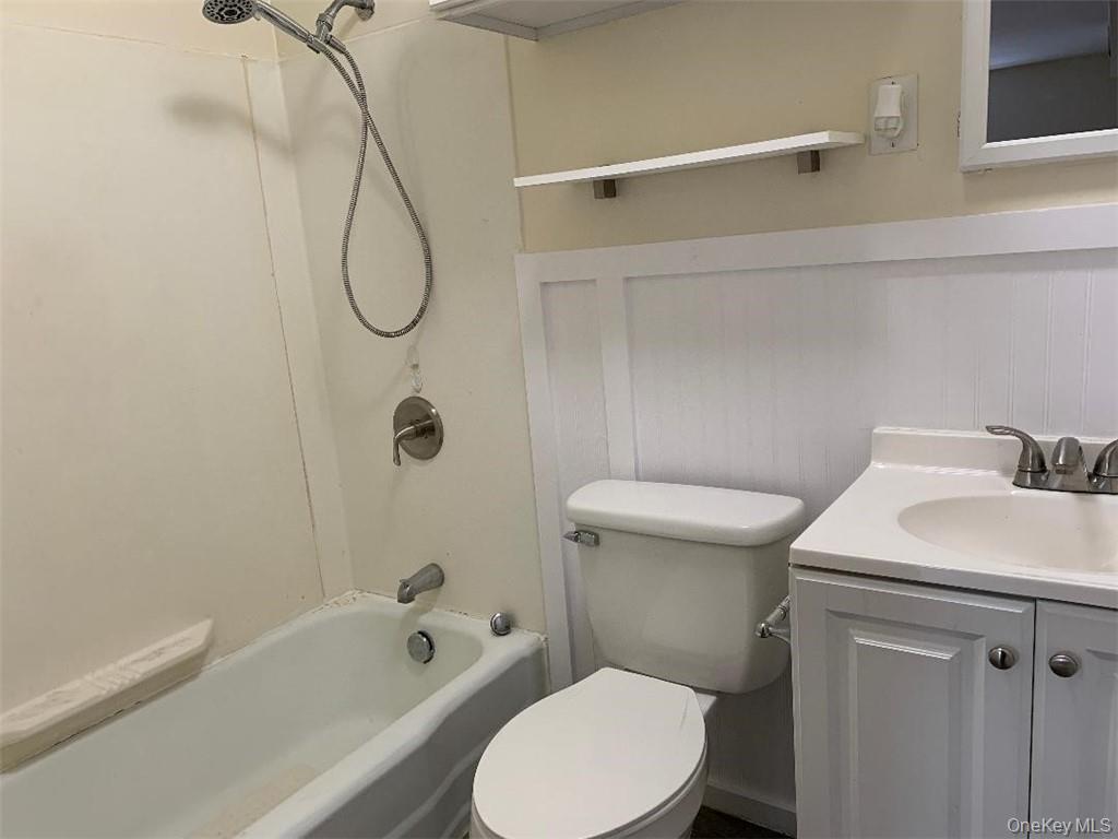 5273 Rte 9W, Unit NORTH Newburgh, NY 12550 - Photo 9 of 21 a bathroom with a toilet sink and shower